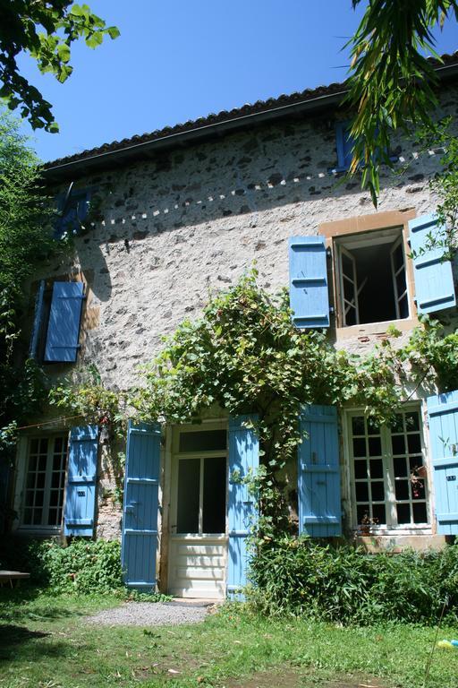 Le Petit Mas D'Ile Bed and Breakfast Saint-Germain-de-Confolens Exterior foto